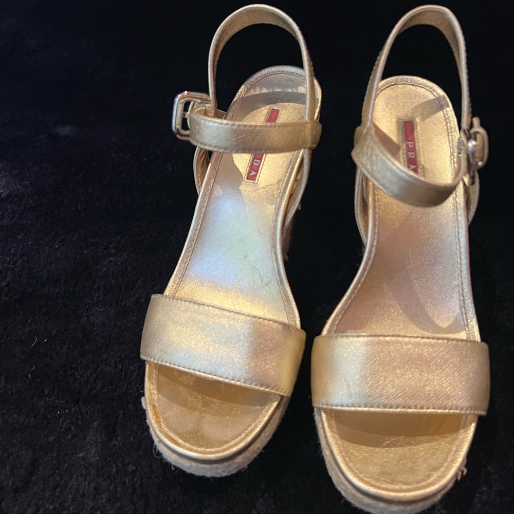Prada Women's Gold Metallic Espadrille Wedge Sandal Shoes Size 38/US 8